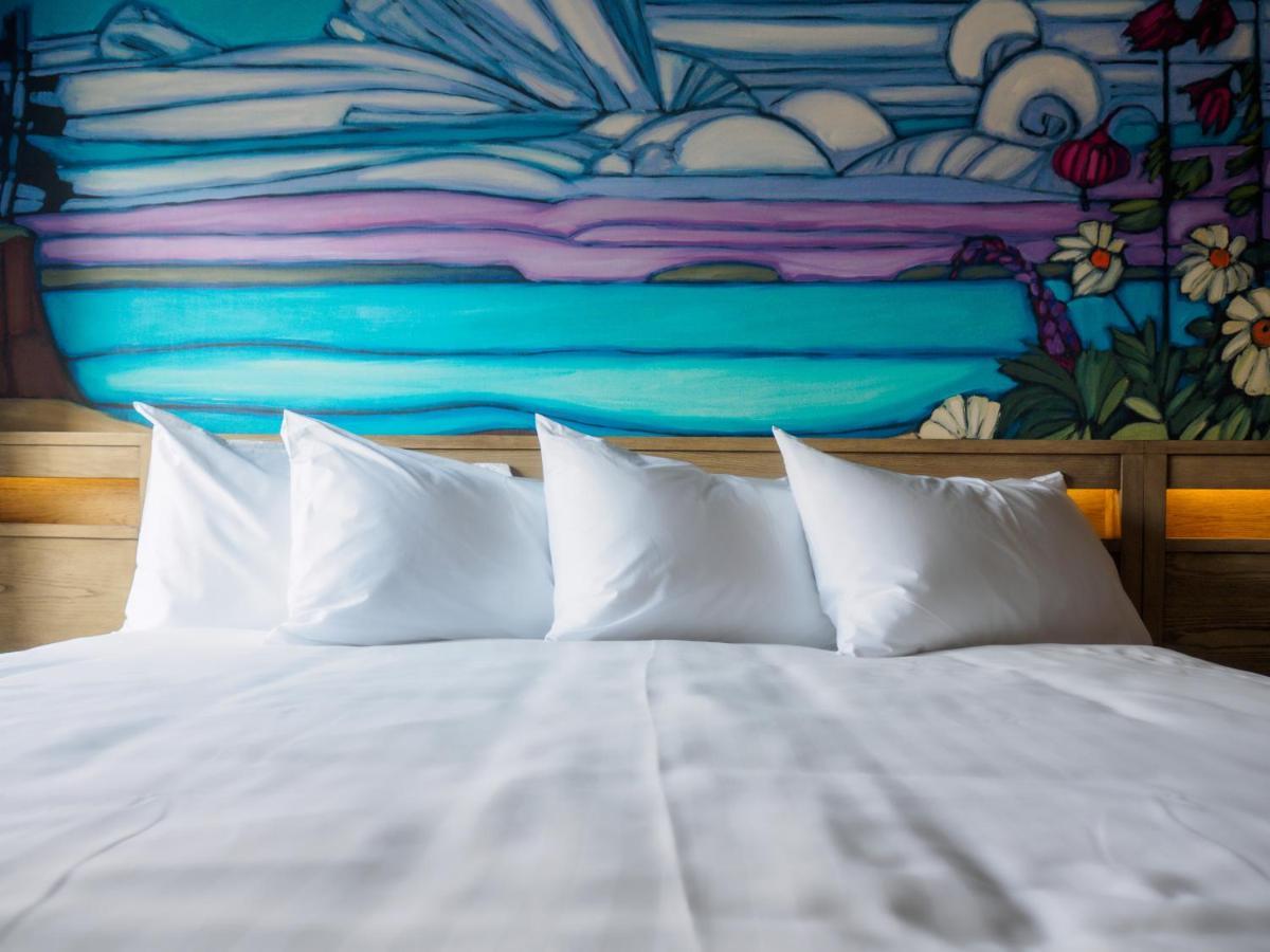 The Arts Hotel ชาร์ลอตต์ทาวน์ ภายนอก รูปภาพ