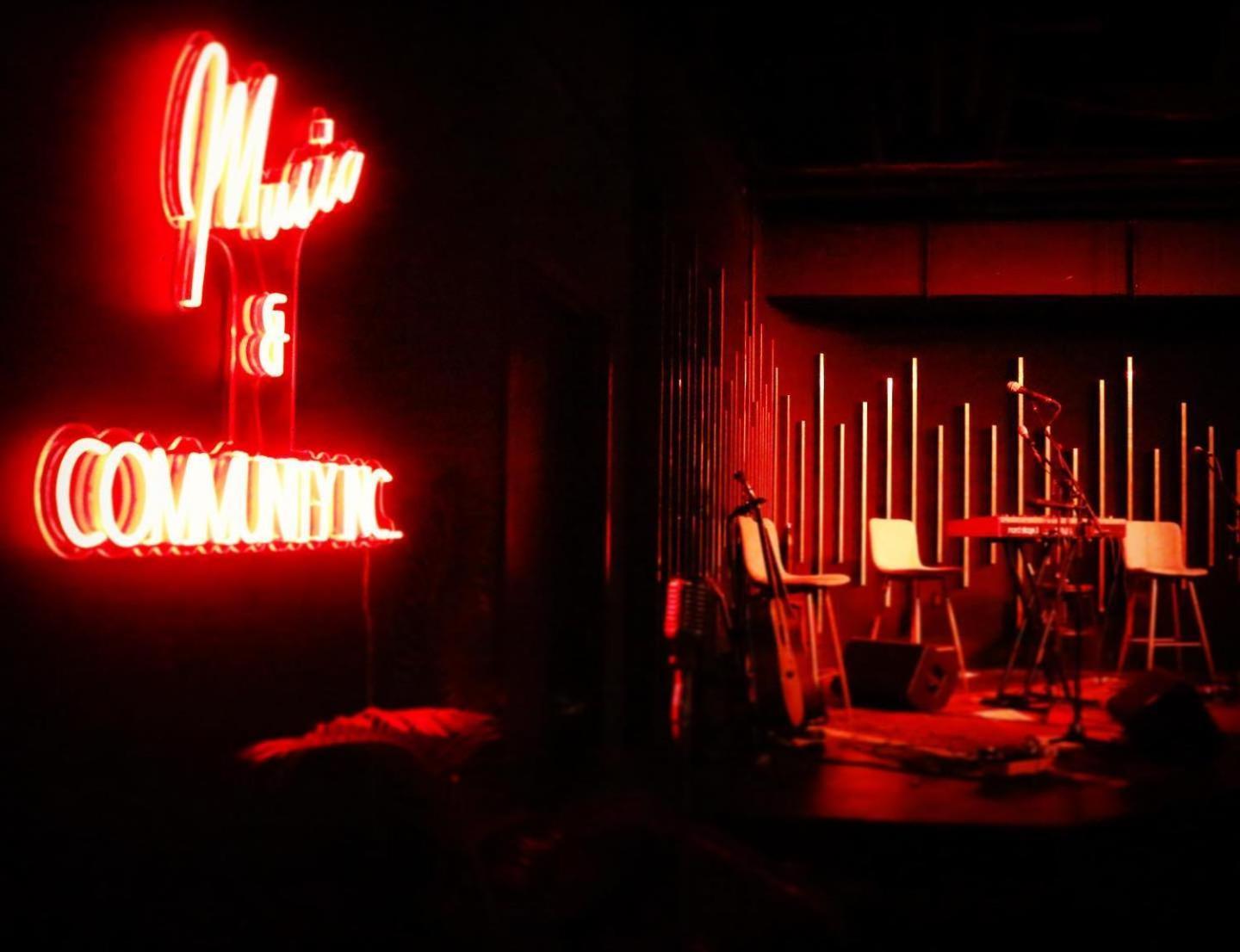 The Arts Hotel ชาร์ลอตต์ทาวน์ ภายนอก รูปภาพ