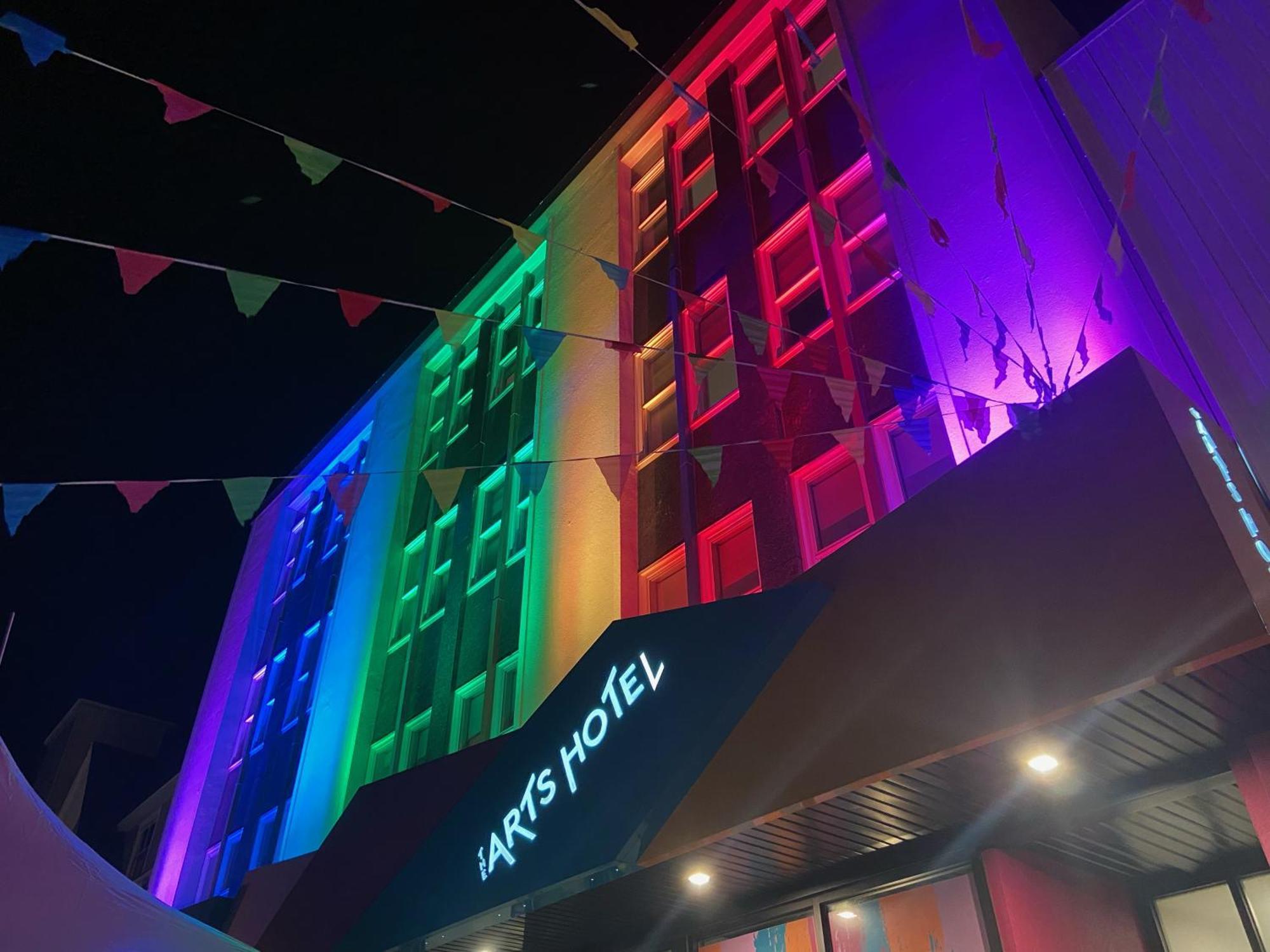 The Arts Hotel ชาร์ลอตต์ทาวน์ ภายนอก รูปภาพ
